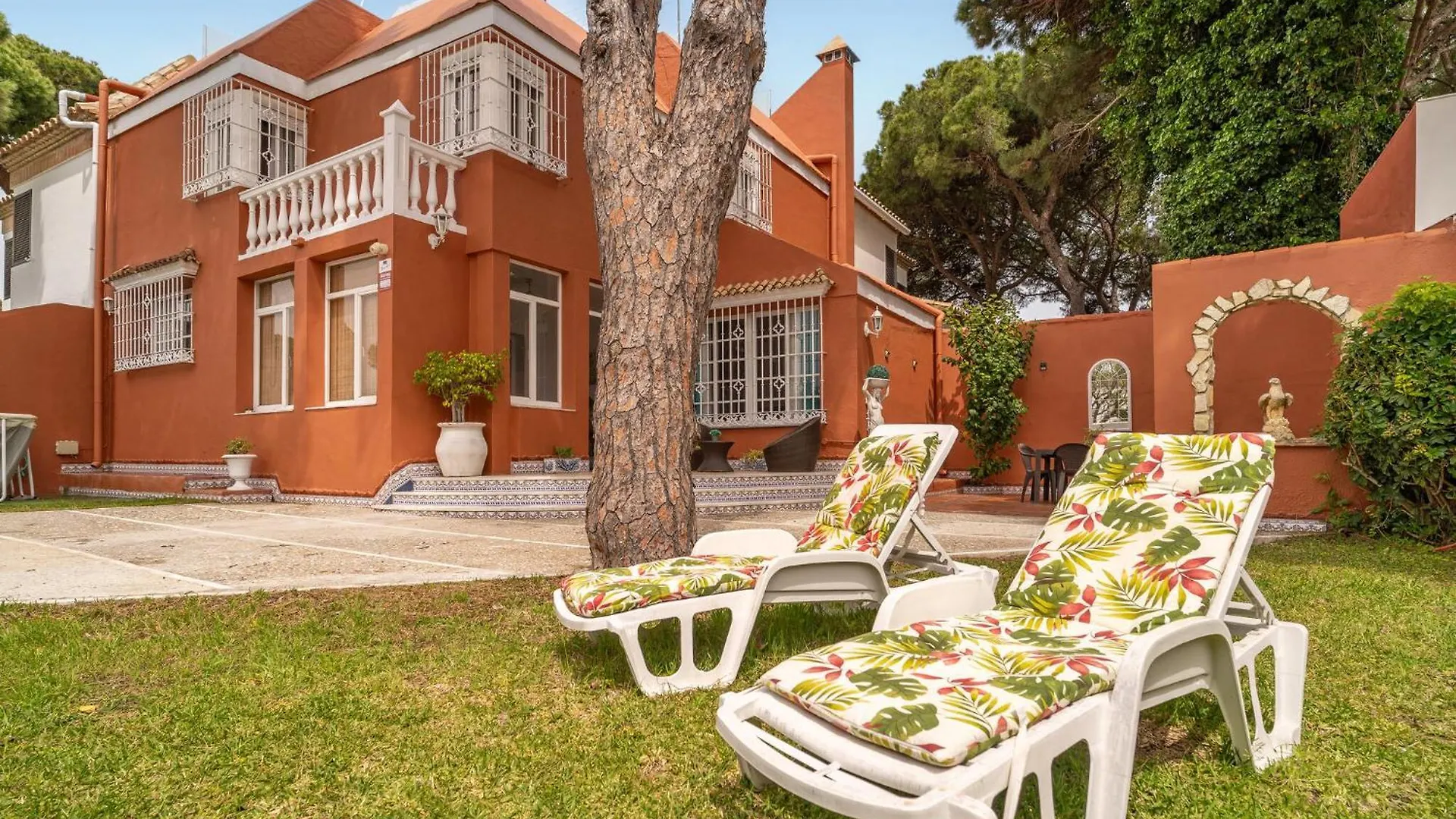 Stunning Home In Chiclana De La Fronter Chiclana de la Frontera
