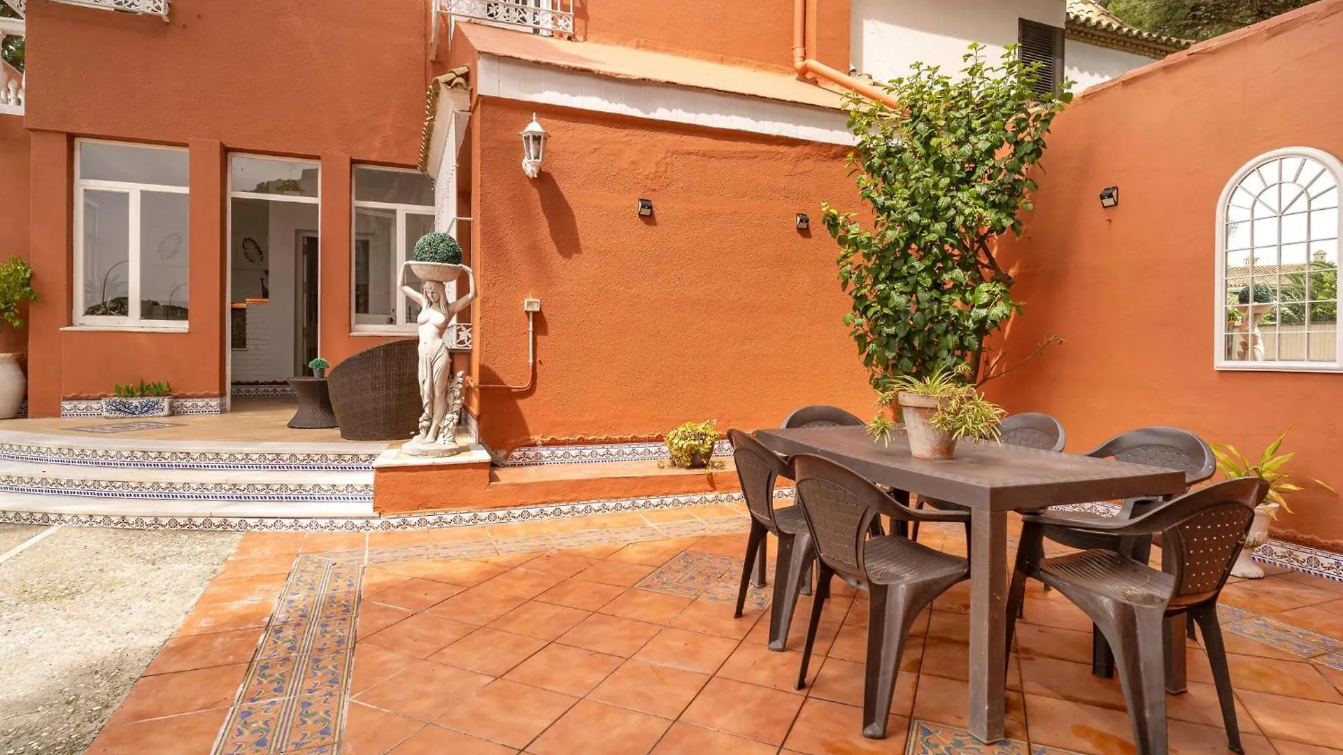Stunning Home In Chiclana De La Fronter Chiclana de la Frontera
