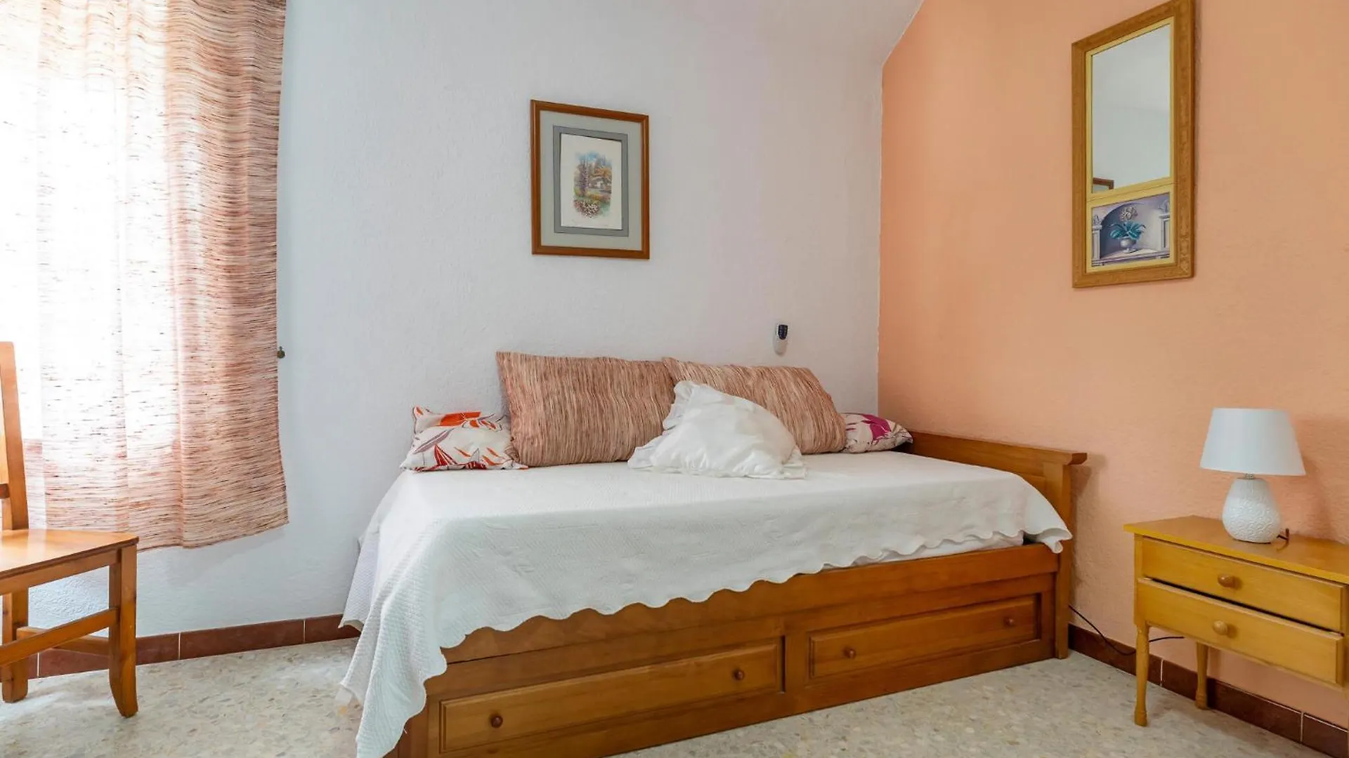 Stunning Home In Chiclana De La Fronter Chiclana de la Frontera Vakantiehuis
